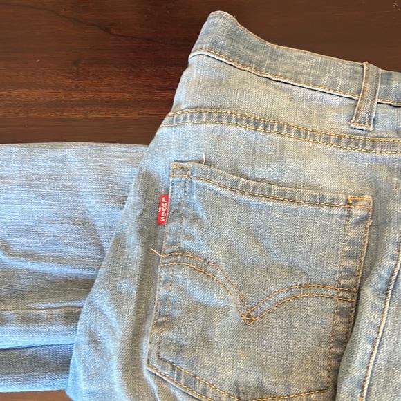 Levi’s distressed 26x26 - Picture 2 of 4